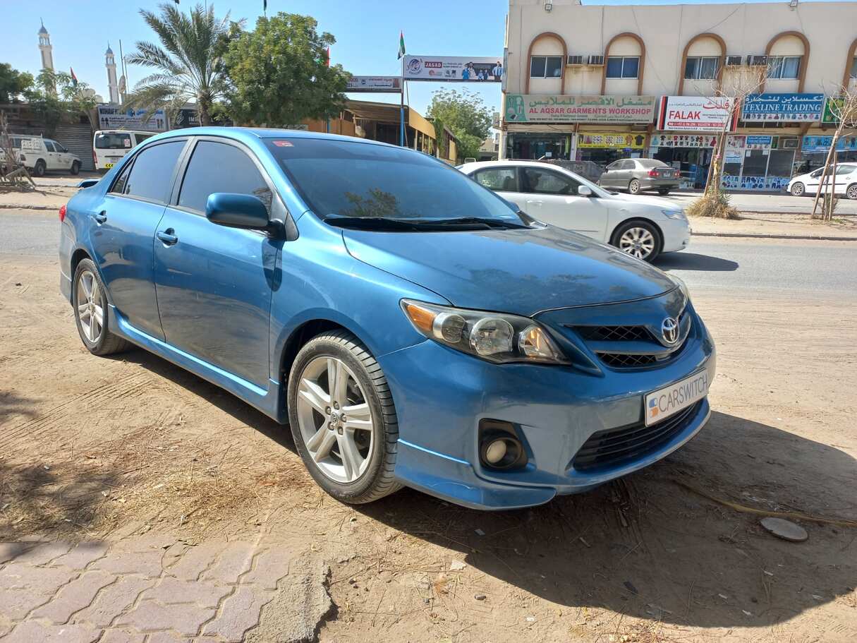 Used 2020 Toyota Corolla for sale in Abu Dhabi