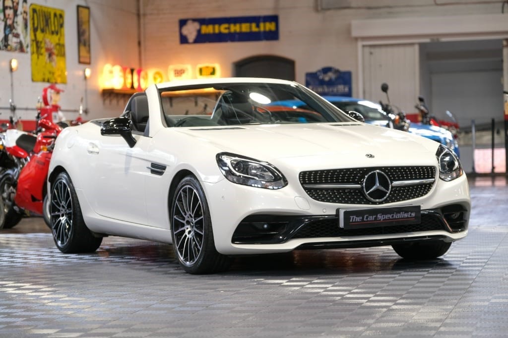 Used 2020 Mercedes SLC300 for sale in Abu Dhabi