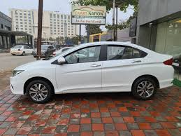 Used 2020 Honda Civic for sale in Abu Dhabi