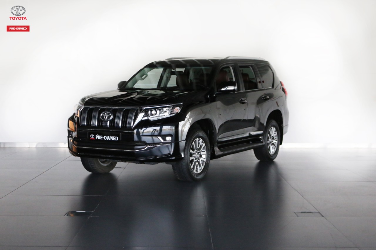 Used 2020 Toyota Prado for sale in Abu Dhabi