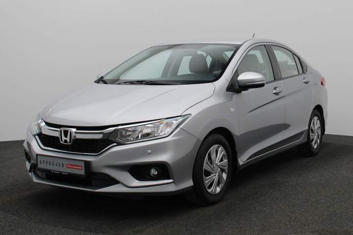 Used 2020 Honda City for sale in Sharjah