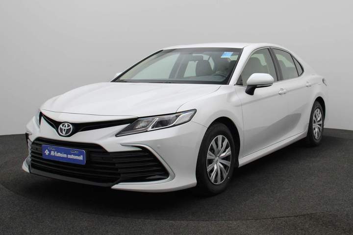 Used 2021 Toyota Camry for sale in Dubai