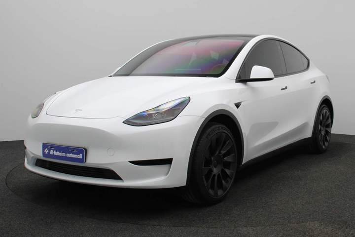 Used 2023 Tesla Model Y for sale in Dubai