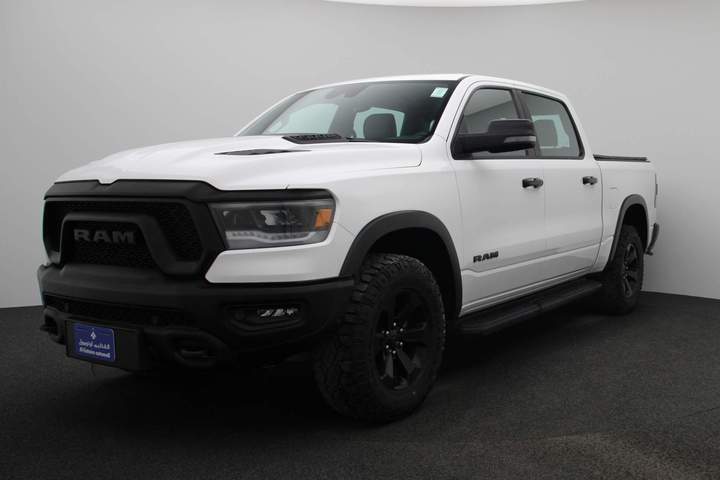 Used 2023 RAM 1500 for sale in Abu Dhabi