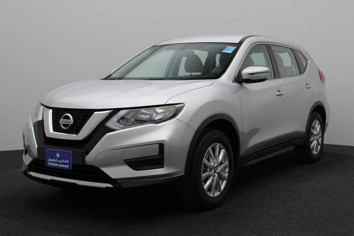 Used 2022 Nissan X-Trail for sale in Abu Dhabi