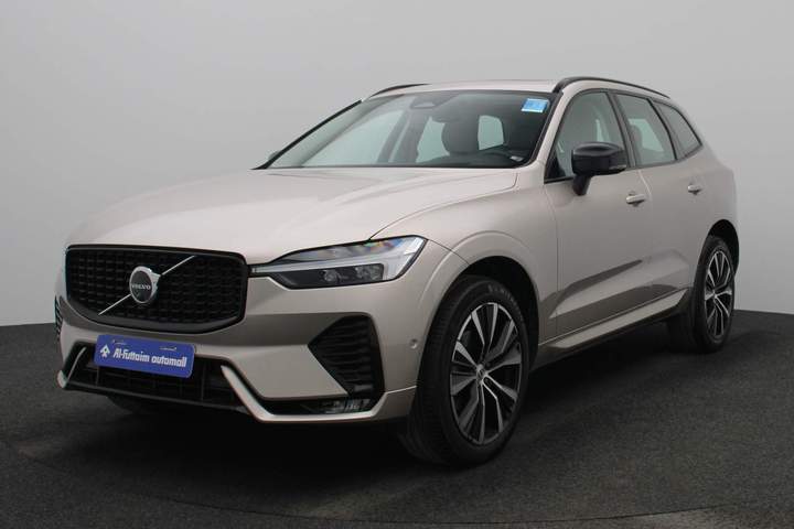 Used 2023 Volvo XC60 for sale in Ajman