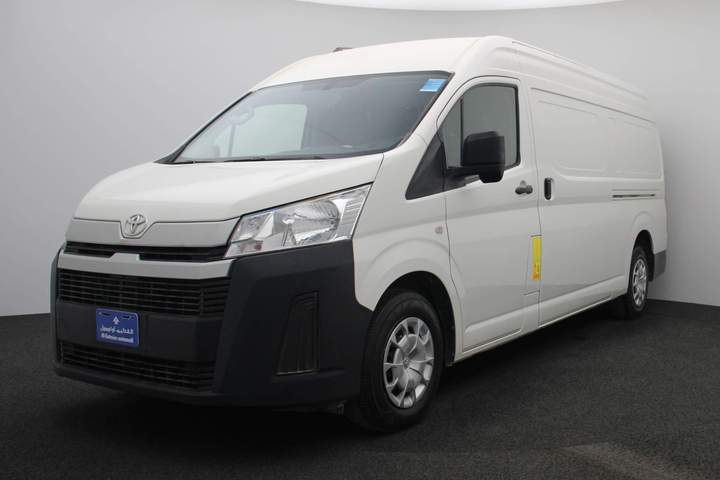 Used 2021 Toyota Hiace for sale in Dubai