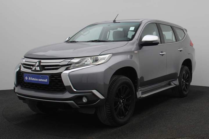 Used 2019 Mitsubishi Montero Sport for sale in Dubai